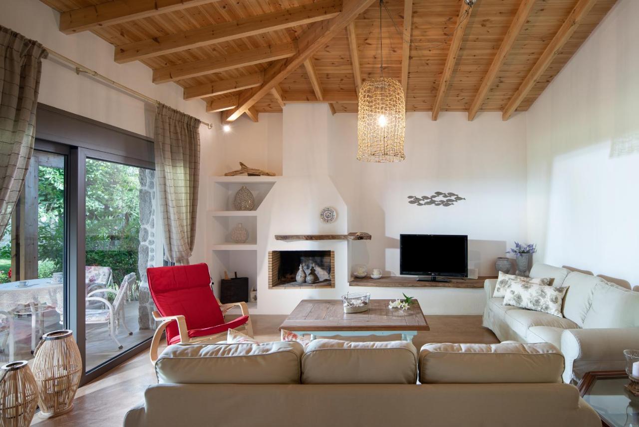 Villa Menie - Golden Fig Sykia Lodge Paralia Sikias ภายนอก รูปภาพ